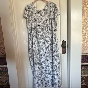 Croft and Barrow Cottagecore Maxi Night Gown